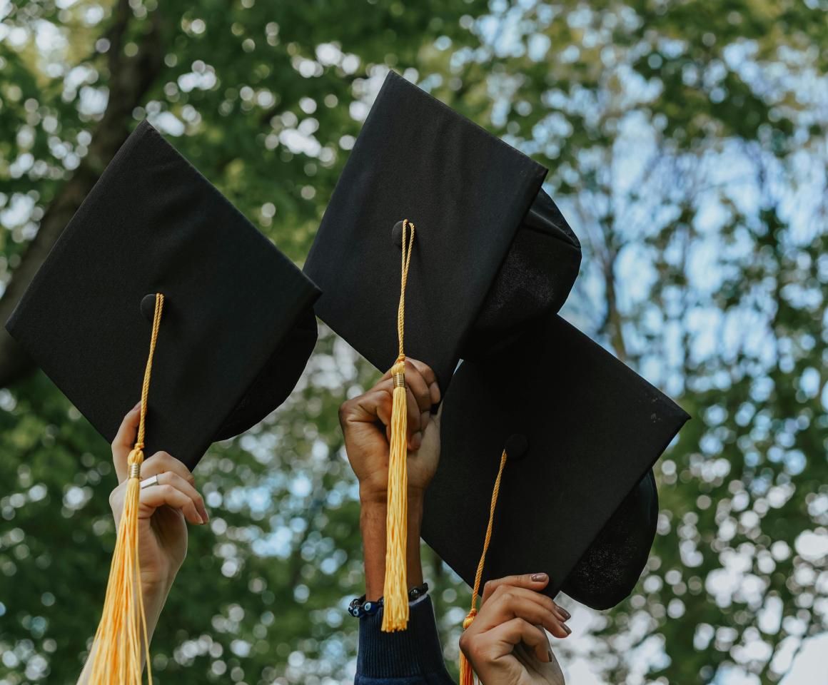 Graduate caps
